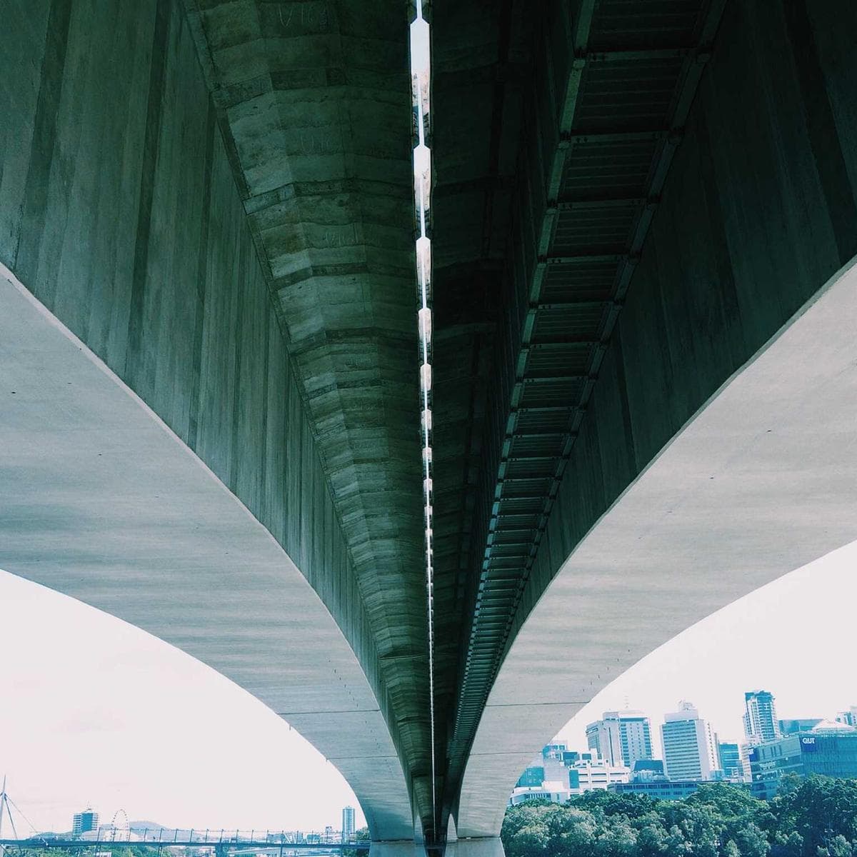 ASUS Vivobook 16 — 2